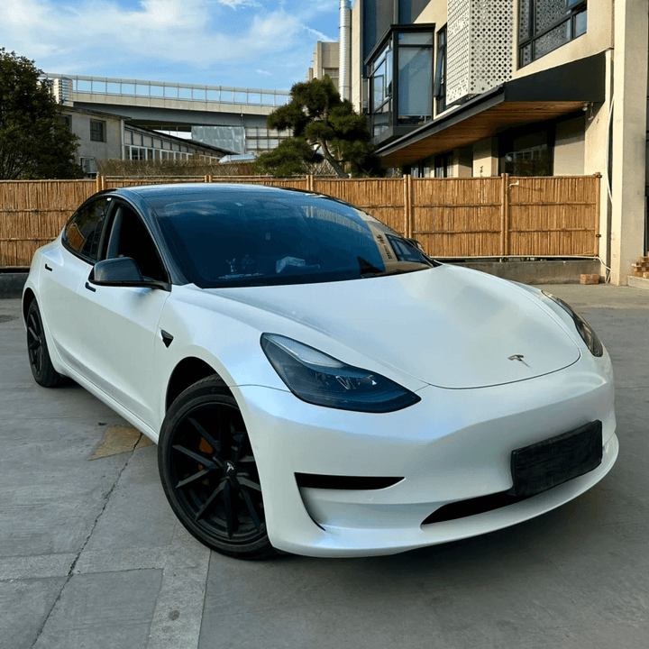 Matte White Blue Color Shift Vinyl Wrap